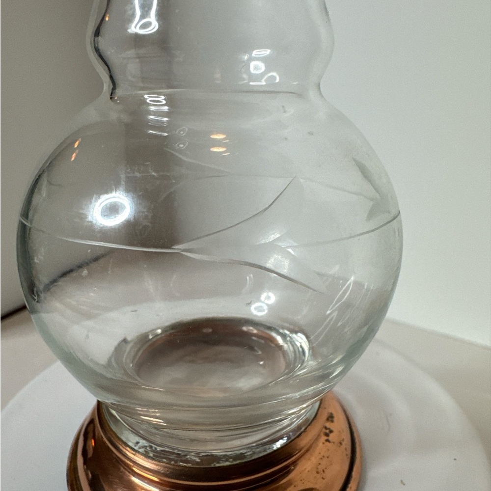 Vintage Princess House Heritage Etched Glass Vase with Copper bottom. (1-L) - Picture 3 of 6